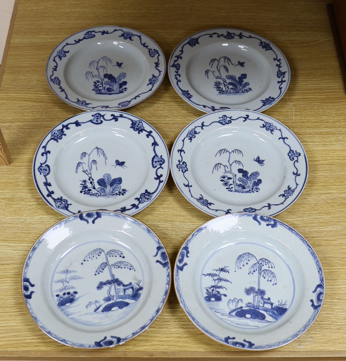 A set of four 18th century Chinese export blue and white plates, and a similar pair of plates (6), set of four 23 cms diameter